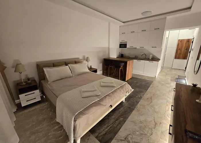 Slavija Apartman *